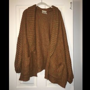 Urban Outfitters Oversized Cardigan! Sz: M